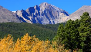 Longs-Peak-autumn-aspen_shutterstock_680-416x240